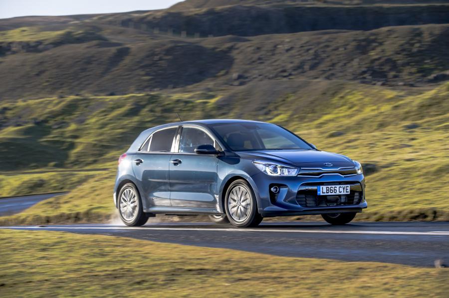  Kia Rio 5-Door 2017 года  (UK) (фото 13 из 145)